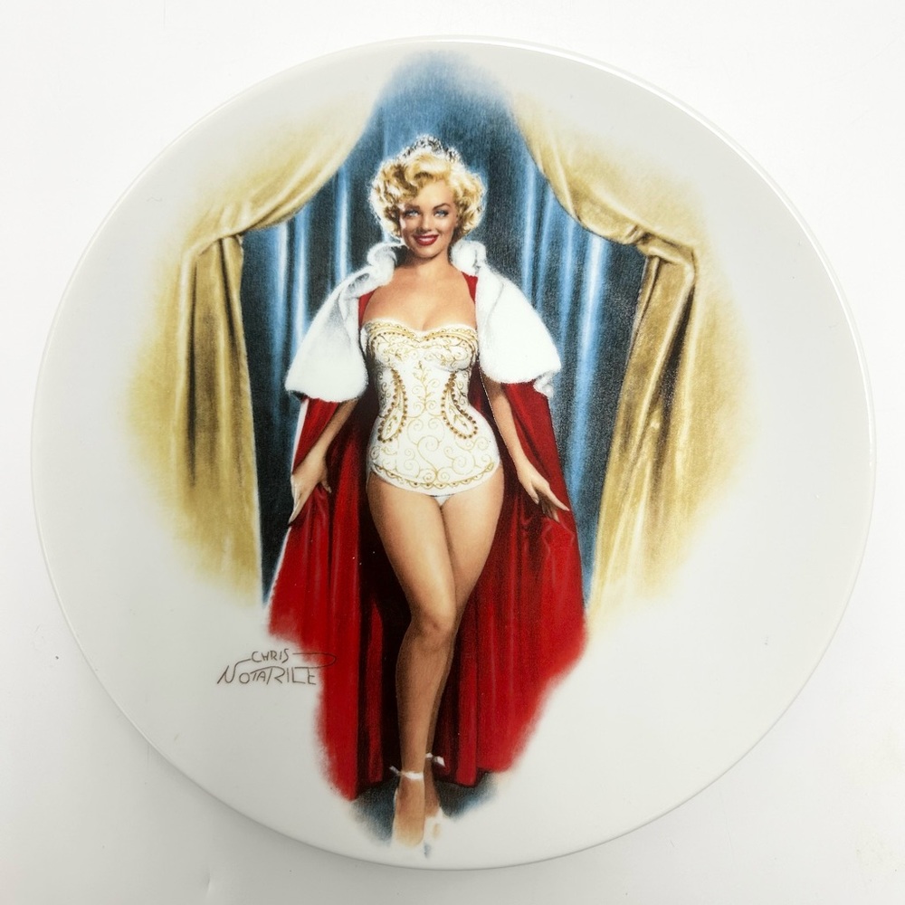 👩🏼💋💄❤️💙💛Bradford Exchange - Marilyn Monroe  “We're Not Married" Plate.